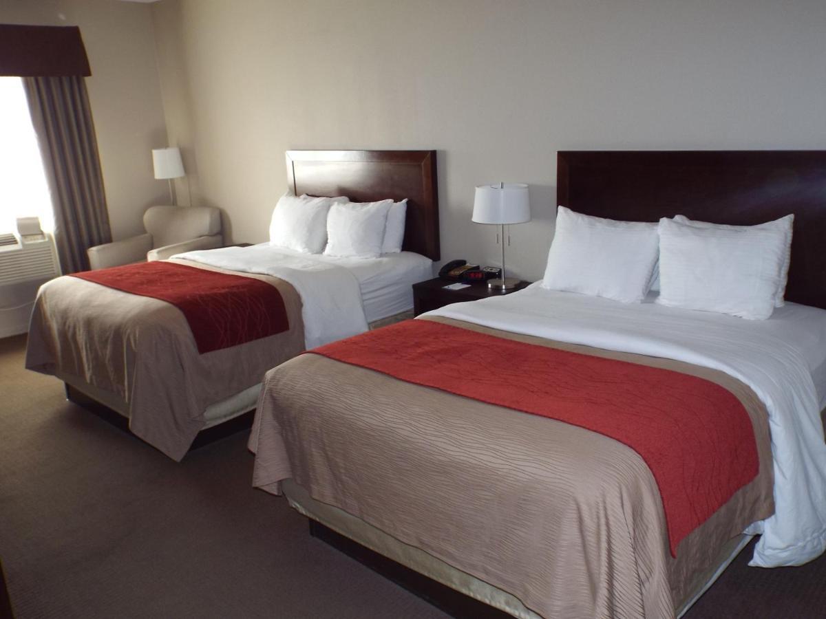 Hotel Baymont By Wyndham Columbus Habitación foto